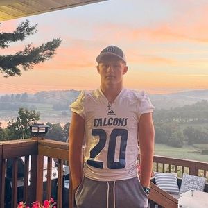 Meet your Posher, Wyatt